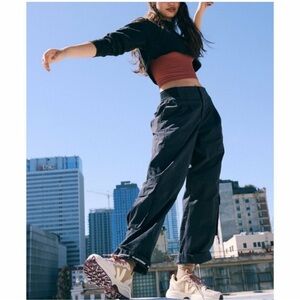 FREE PEOPLE MOVEMENT:Mesmerize Me Pants